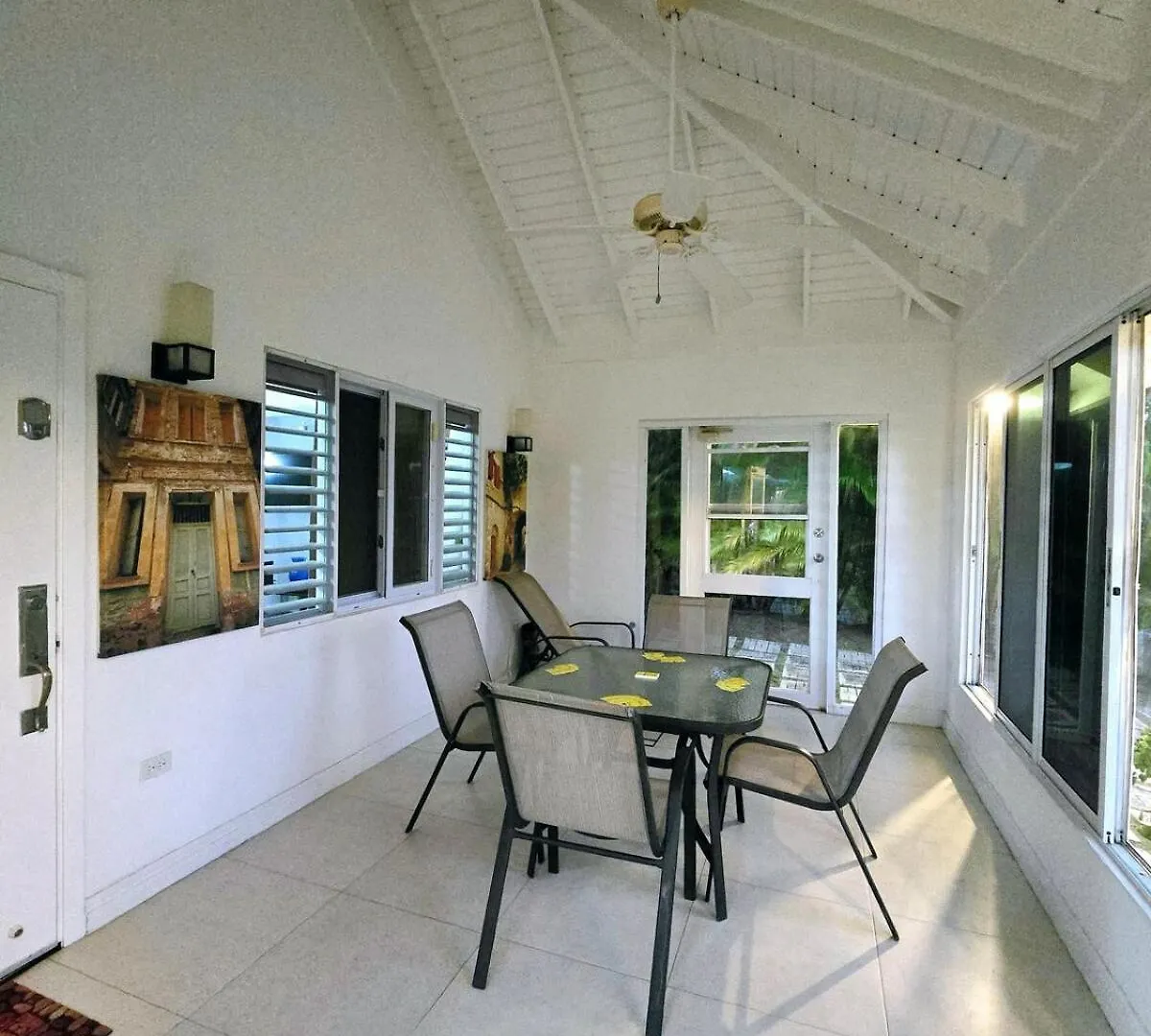 Semesterbostad Hibiscus Retreat Villa Banks